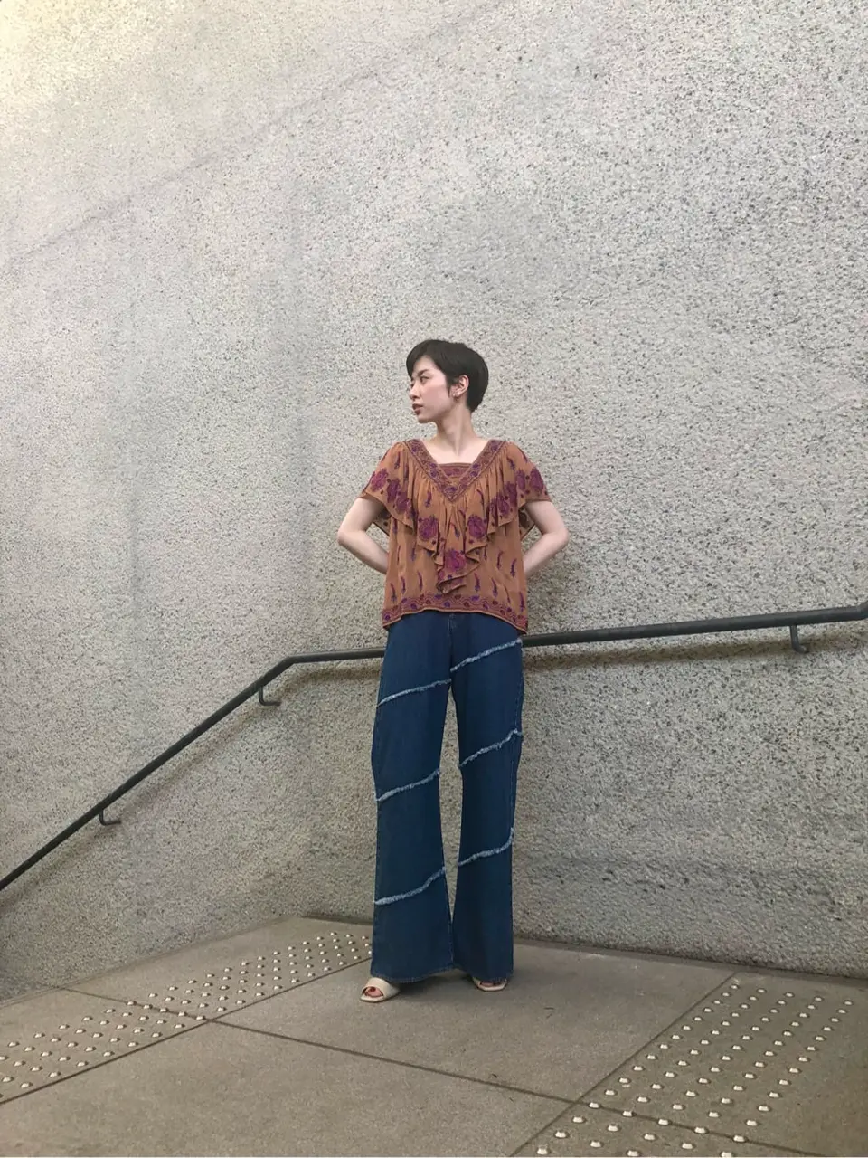 Carving Tribes 村上 麗華 コーディネート画像