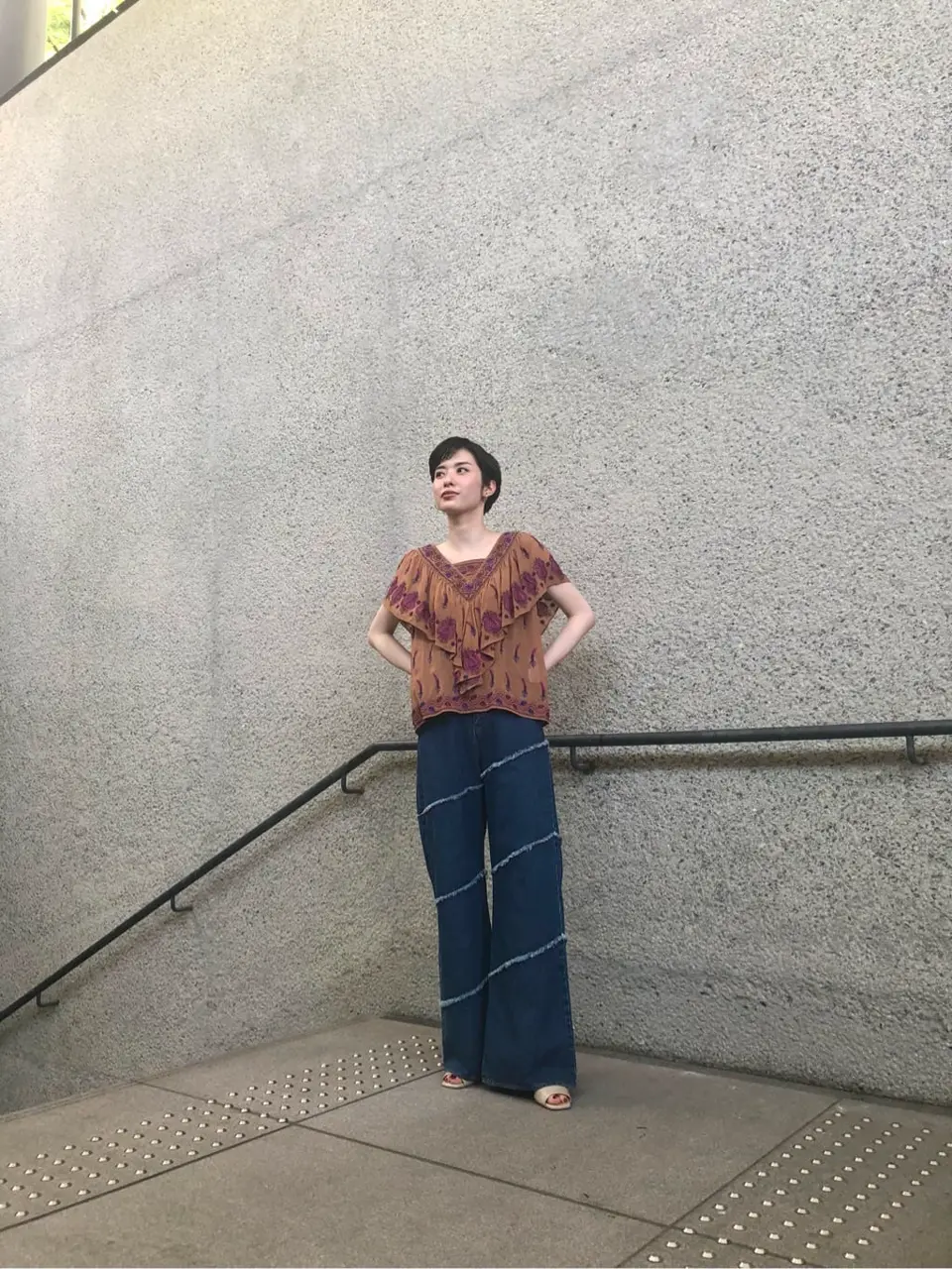 Carving Tribes 村上 麗華 コーディネート画像