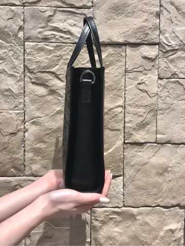 Carving Tribes 村上 麗華 コーディネート画像