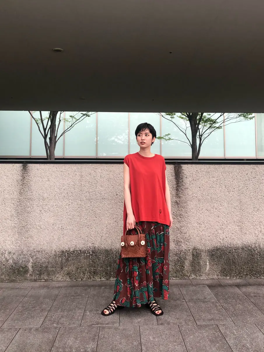 Carving Tribes 村上 麗華 コーディネート画像