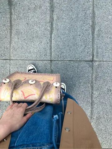 Carving Tribes 村上 麗華 コーディネート画像