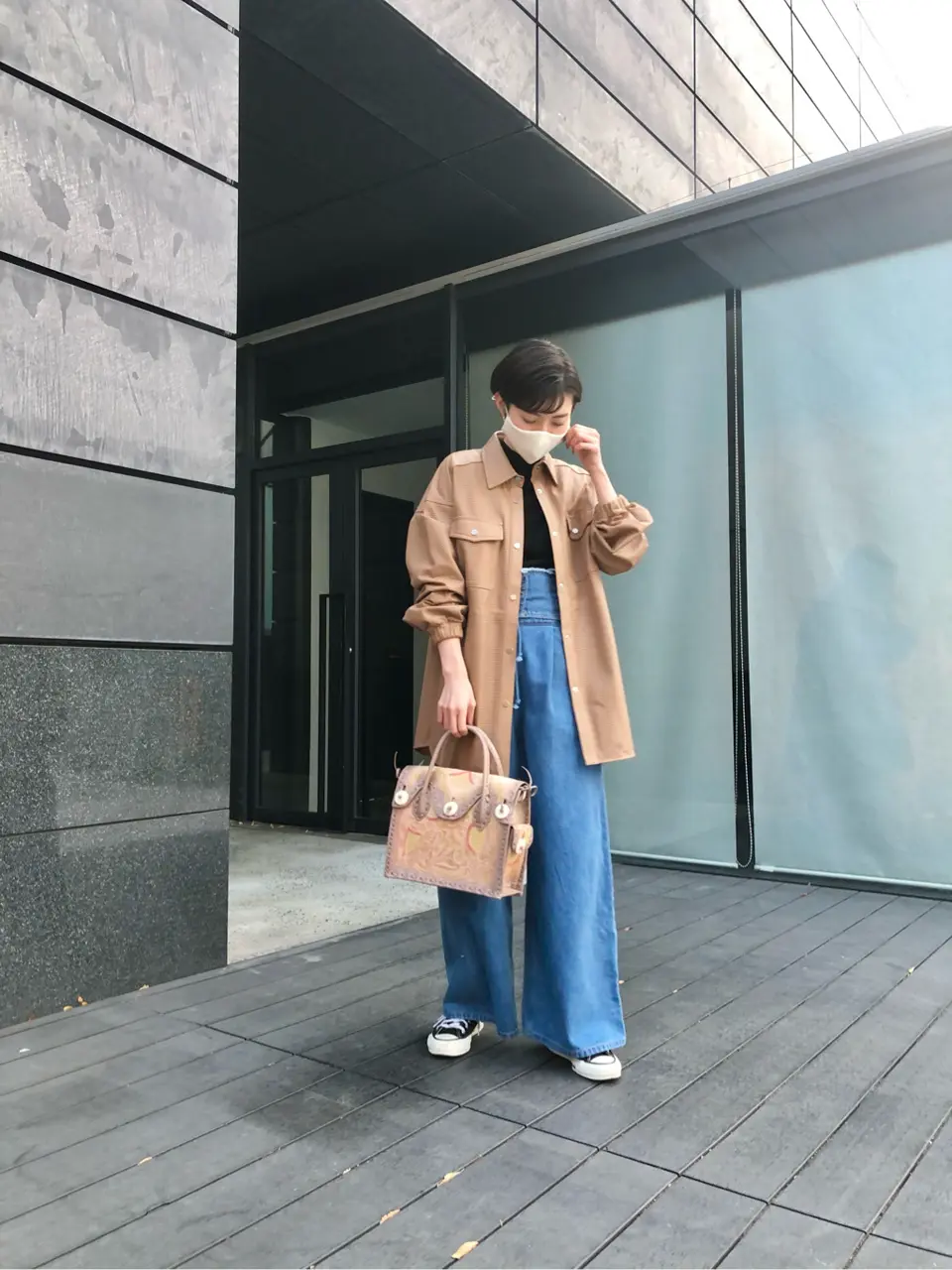 Carving Tribes 村上 麗華 コーディネート画像