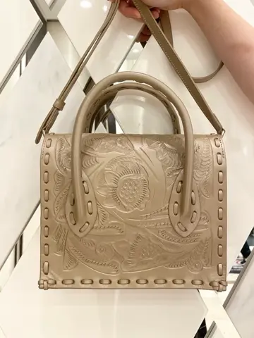 Carving Tribes 小池　悠花 コーディネート画像