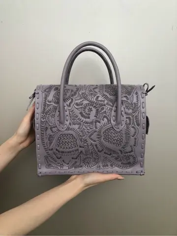 Carving Tribes 村上 麗華 コーディネート画像