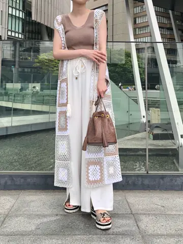 Carving Tribes 村上 麗華 コーディネート画像