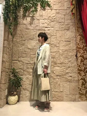 Carving Tribes 村上 麗華 コーディネート画像