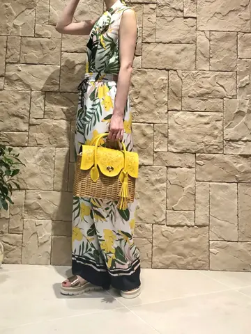 Carving Tribes 村上 麗華 コーディネート画像