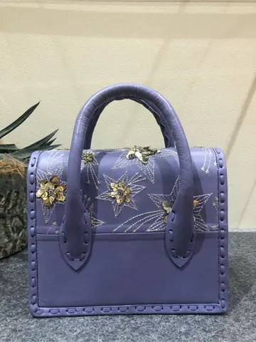 Carving Tribes 村上 麗華 コーディネート画像