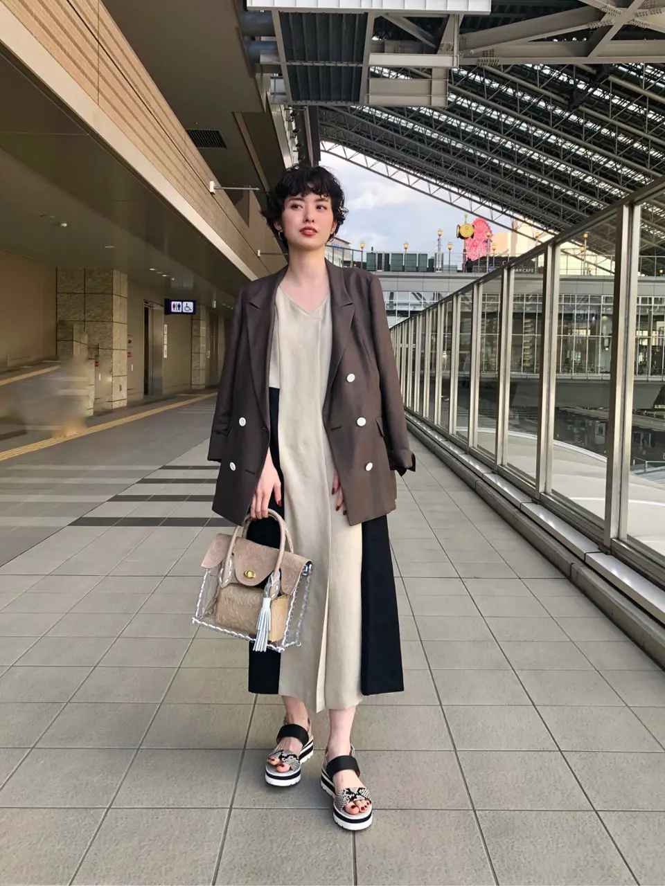 Carving Tribes 村上 麗華 コーディネート画像