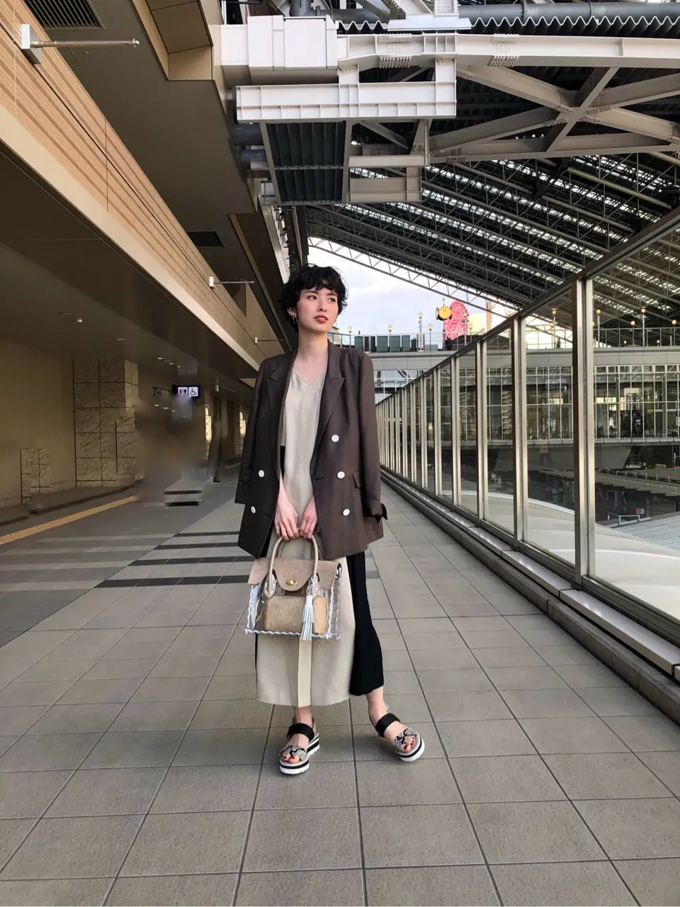 Carving Tribes 村上 麗華 コーディネート画像