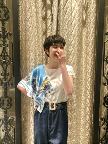 Carving Tribes 村上 麗華 コーディネート画像