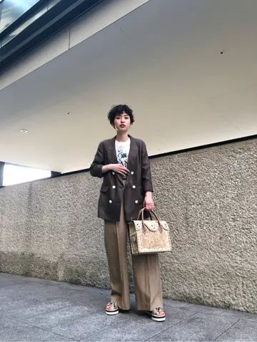 Carving Tribes 村上 麗華 コーディネート画像