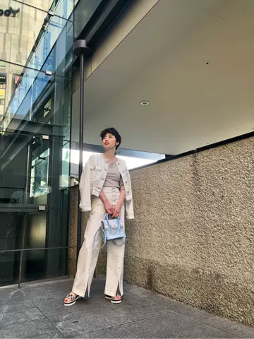 Carving Tribes 村上 麗華 コーディネート画像