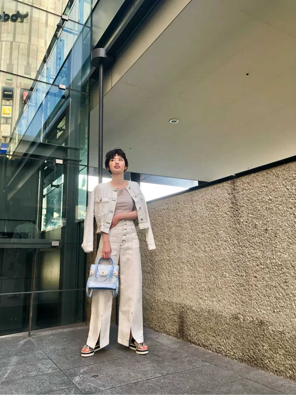 Carving Tribes 村上 麗華 コーディネート画像