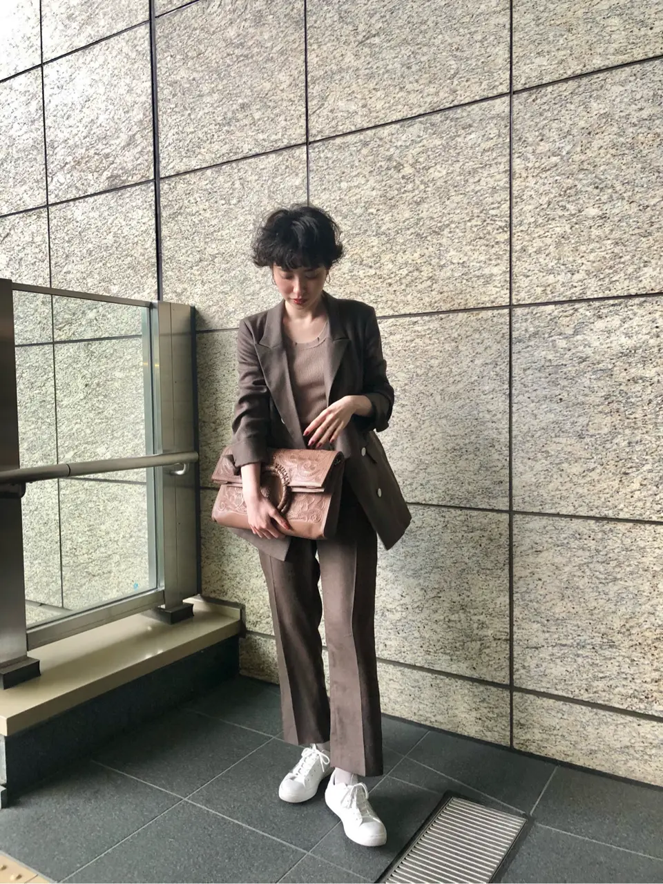 Carving Tribes 村上 麗華 コーディネート画像