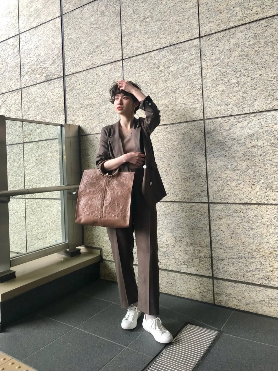 Carving Tribes 村上 麗華 コーディネート画像