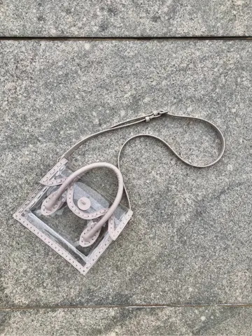 Carving Tribes 村上 麗華 コーディネート画像