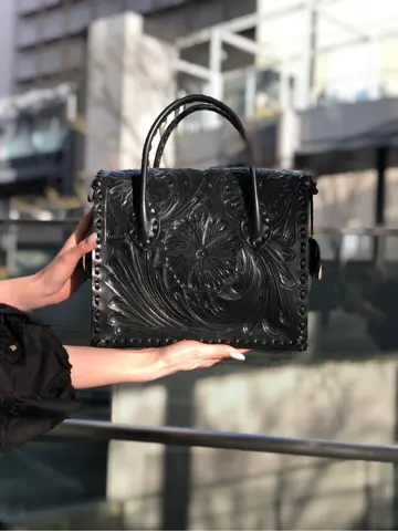 Carving Tribes 村上 麗華 コーディネート画像