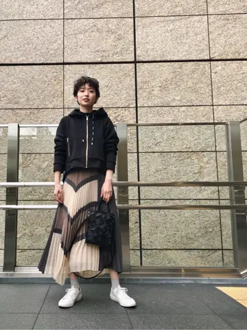 Carving Tribes 村上 麗華 コーディネート画像