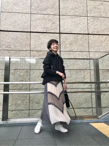 Carving Tribes 村上 麗華 コーディネート画像