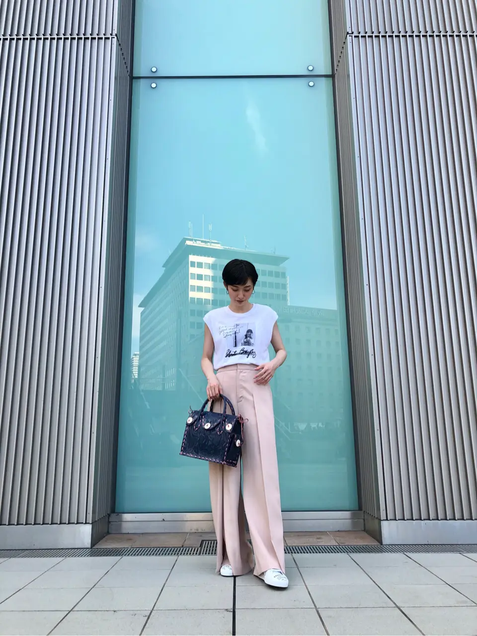 Carving Tribes 村上 麗華 コーディネート画像