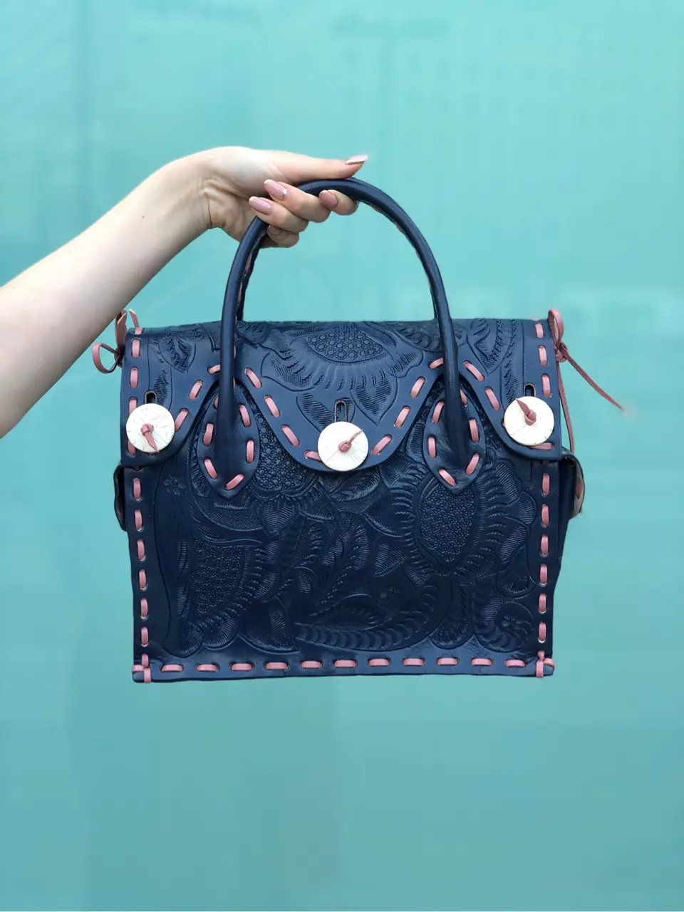 Carving Tribes 村上 麗華 コーディネート画像