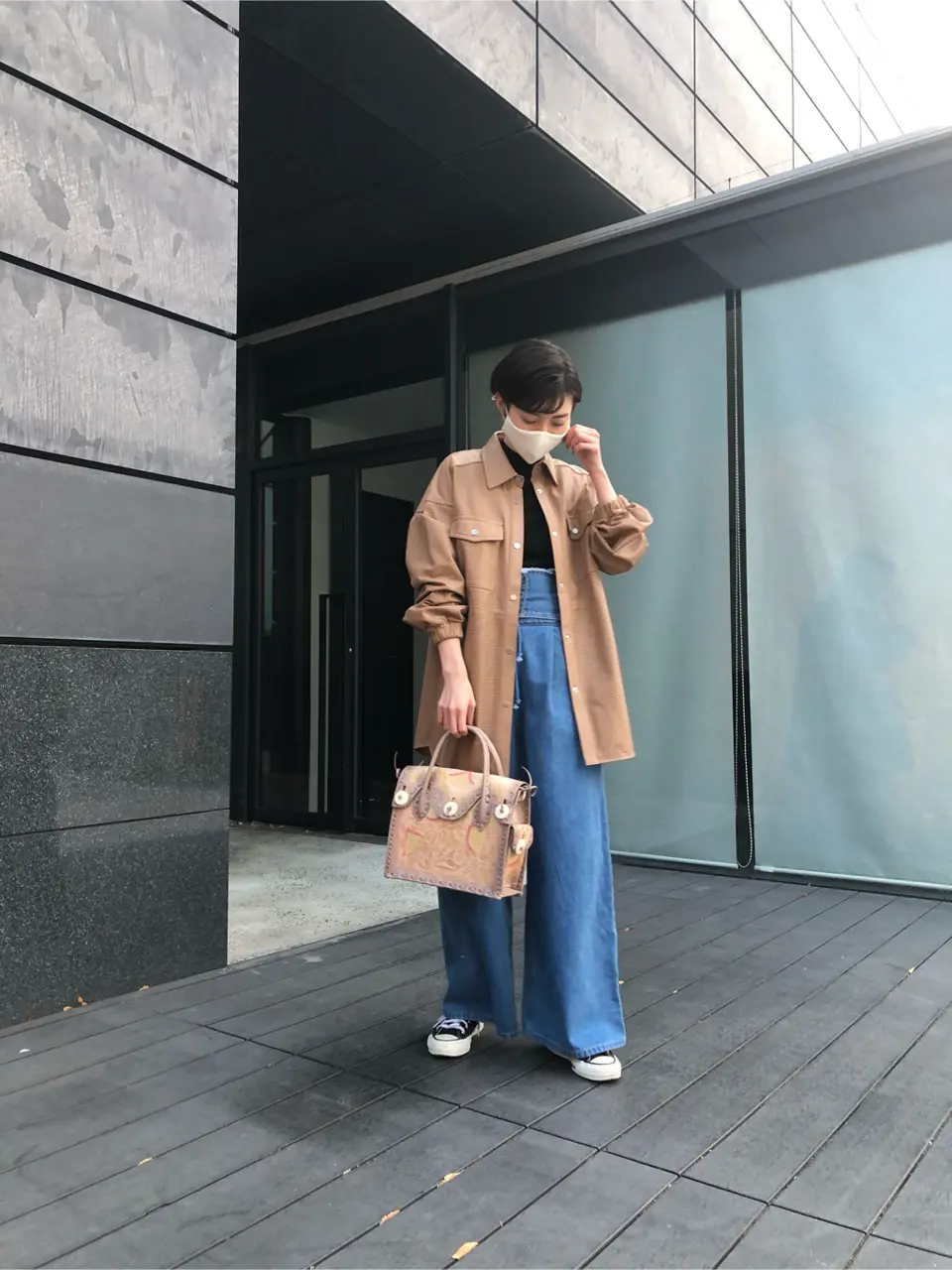 Carving Tribes 村上 麗華 コーディネート画像