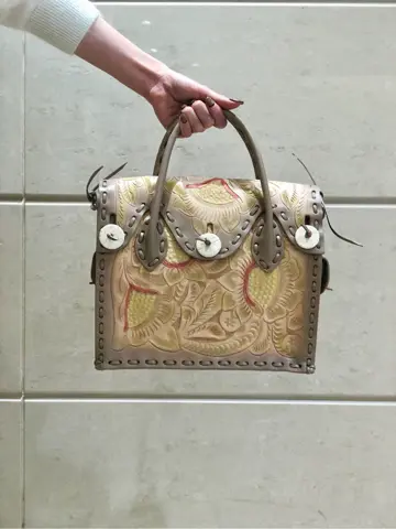 Carving Tribes 村上 麗華 コーディネート画像