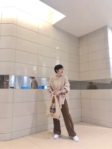 Carving Tribes 村上 麗華 コーディネート画像