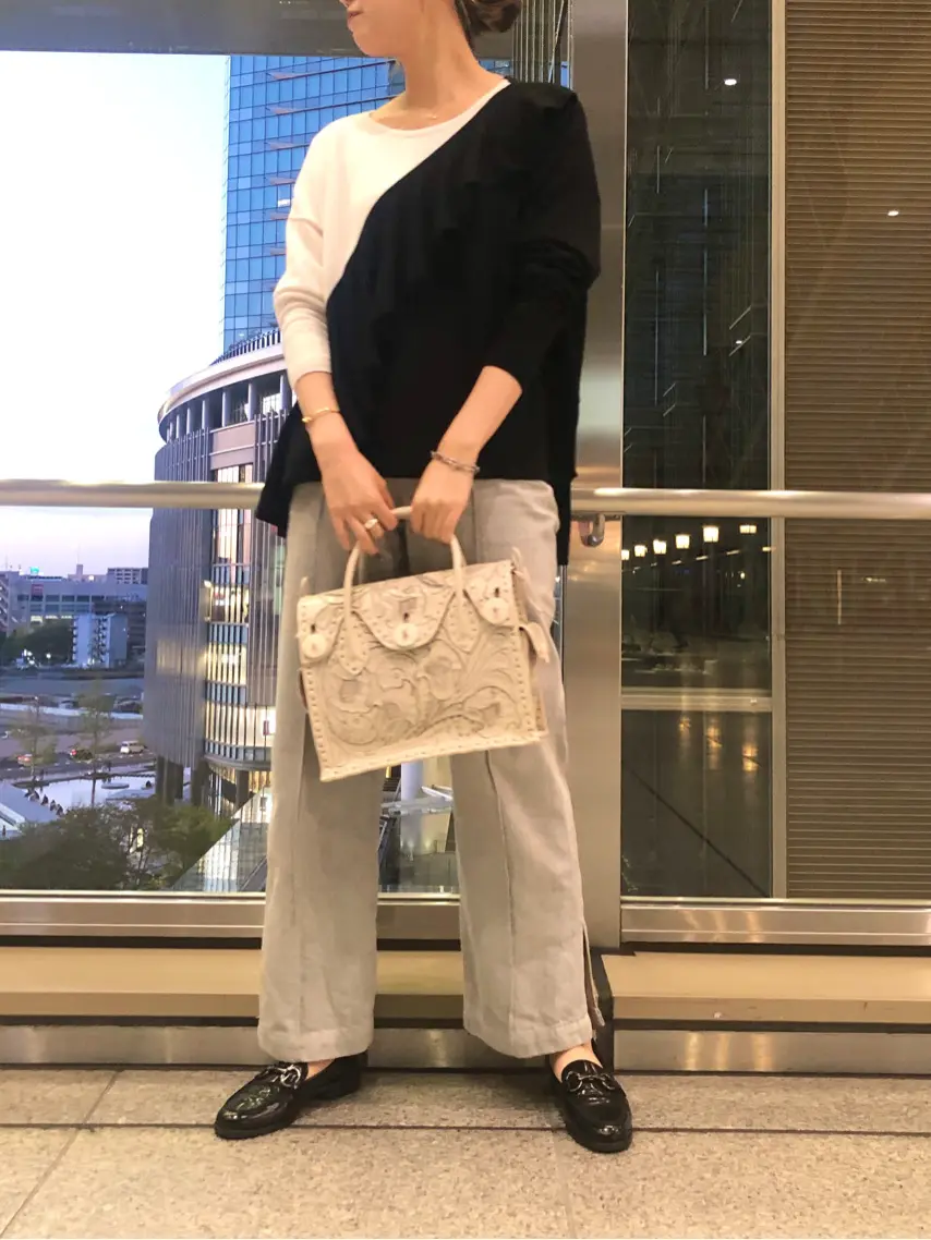 Carving Tribes 伊藤　静華 コーディネート画像