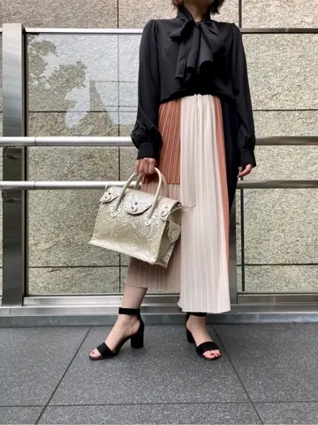 Carving Tribes 岩木　茉利奈 コーディネート画像