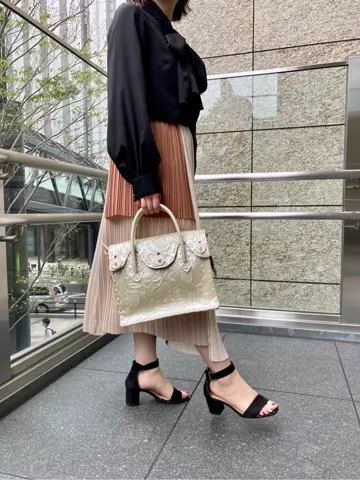 Carving Tribes 岩木　茉利奈 コーディネート画像