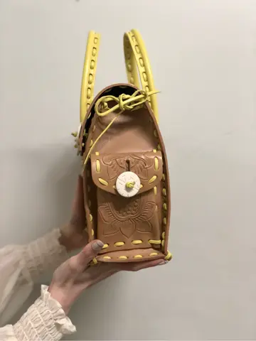 Carving Tribes 村上 麗華 コーディネート画像