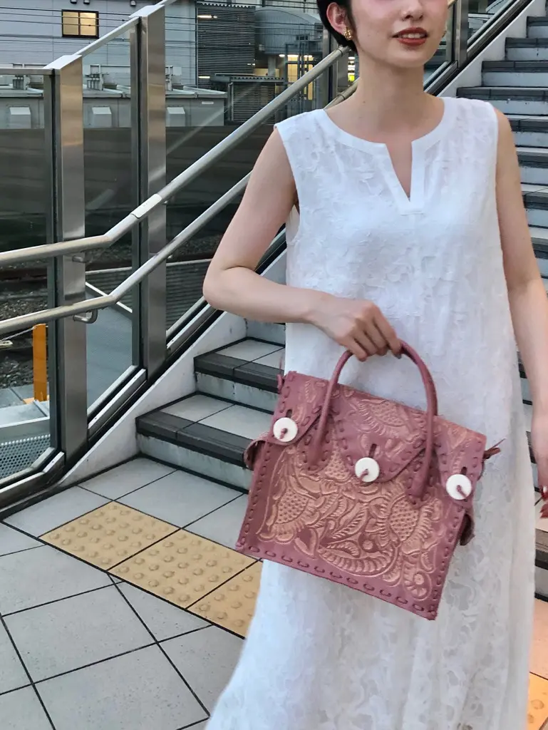 Carving Tribes 村上 麗華 コーディネート画像