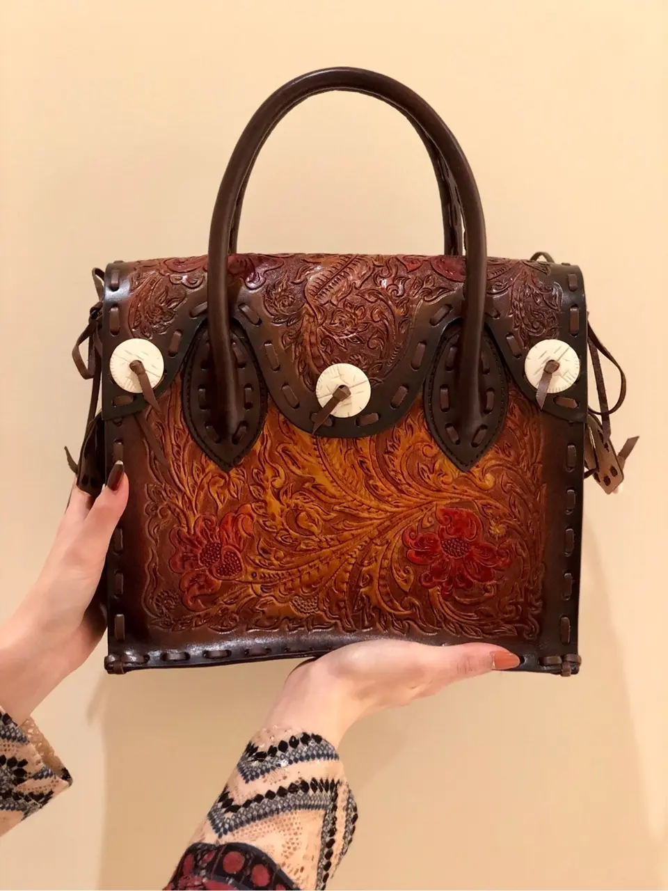 Carving Tribes 村上 麗華 コーディネート画像