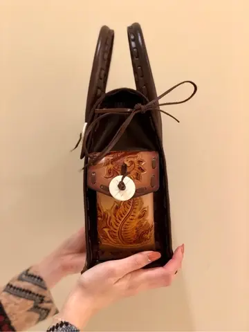 Carving Tribes 村上 麗華 コーディネート画像