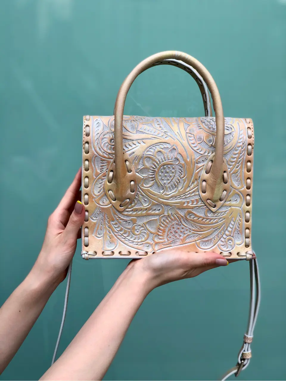 Carving Tribes 村上 麗華 コーディネート画像