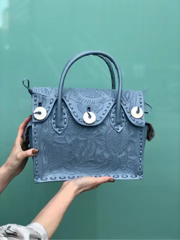 Carving Tribes 村上 麗華 コーディネート画像