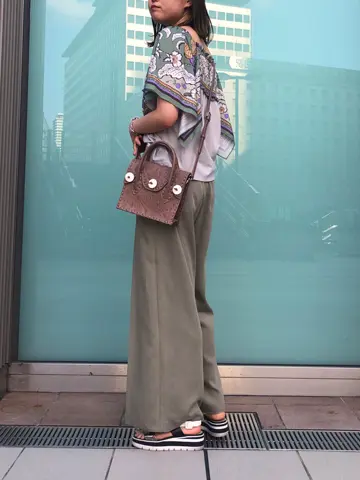 Carving Tribes 伊藤　静華 コーディネート画像