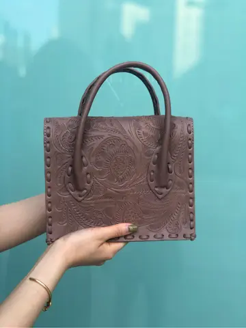 Carving Tribes 伊藤　静華 コーディネート画像