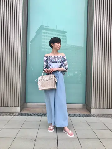 Carving Tribes 村上 麗華 コーディネート画像