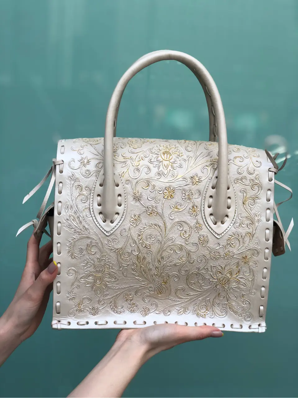 Carving Tribes 村上 麗華 コーディネート画像