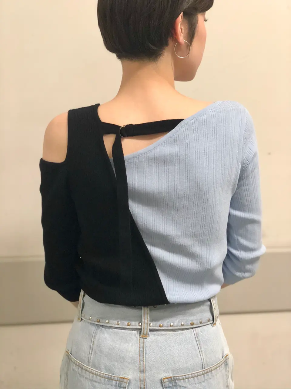 Carving Tribes 村上 麗華 コーディネート画像