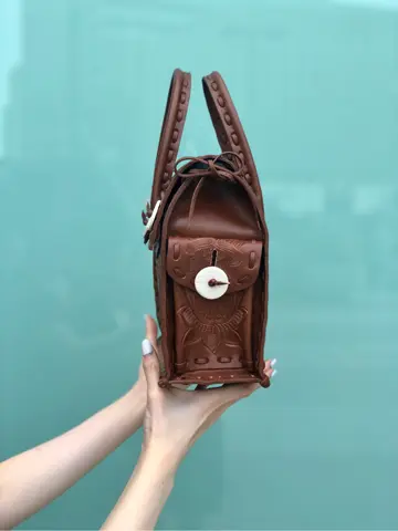 Carving Tribes 村上 麗華 コーディネート画像