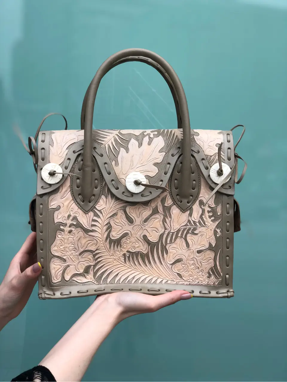 Carving Tribes 村上 麗華 コーディネート画像