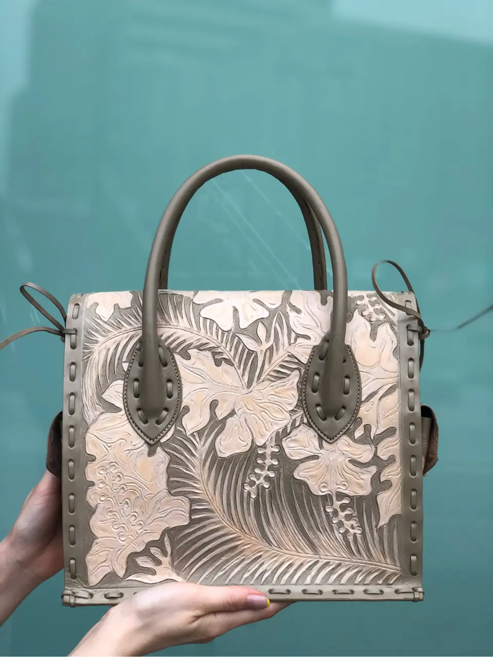 Carving Tribes 村上 麗華 コーディネート画像