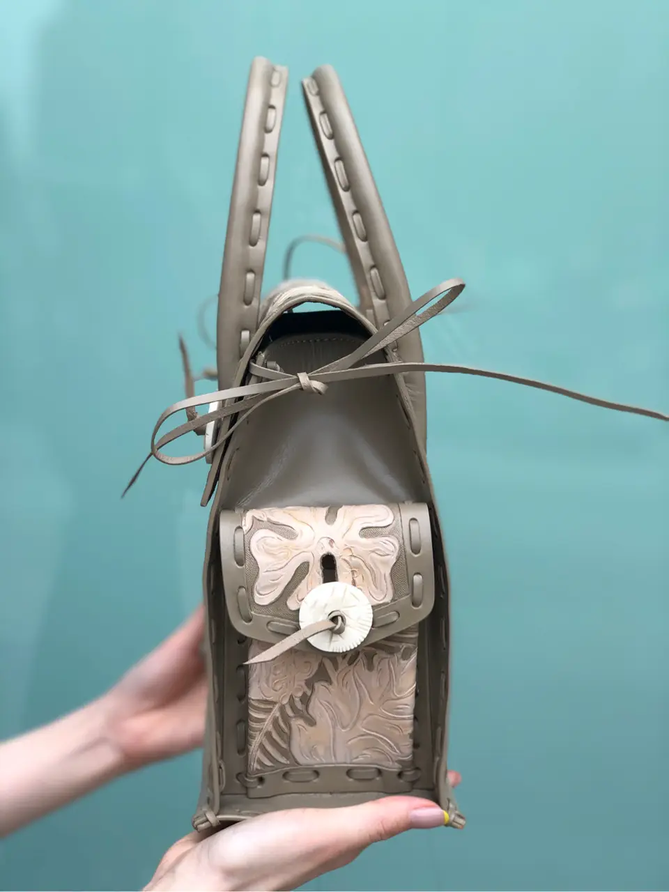 Carving Tribes 村上 麗華 コーディネート画像