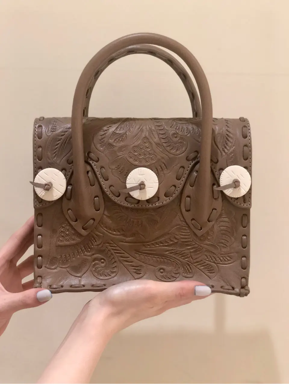 Carving Tribes 村上 麗華 コーディネート画像