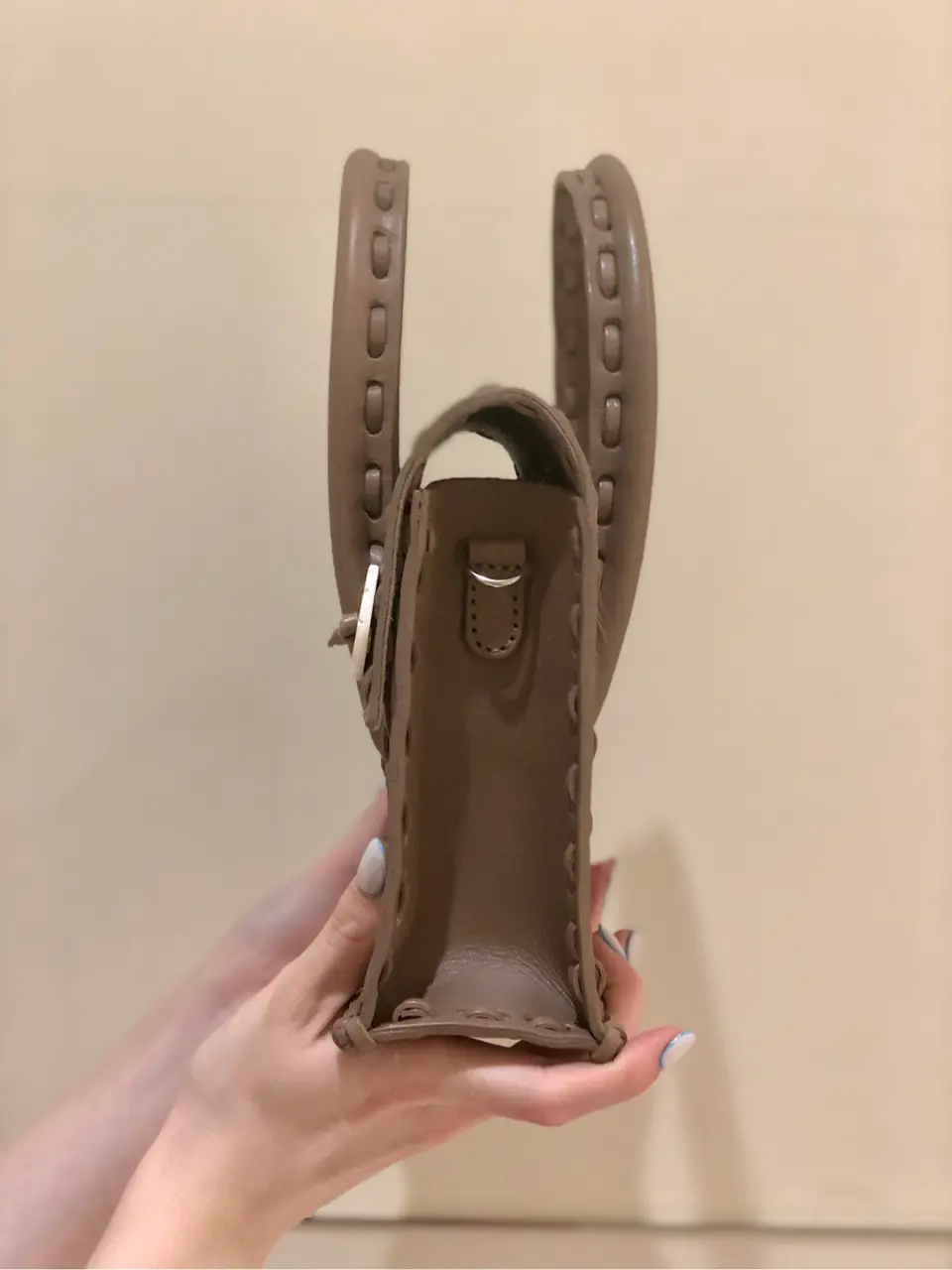 Carving Tribes 村上 麗華 コーディネート画像