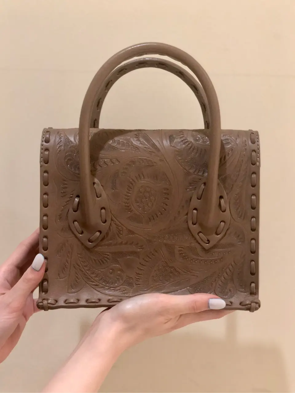 Carving Tribes 村上 麗華 コーディネート画像